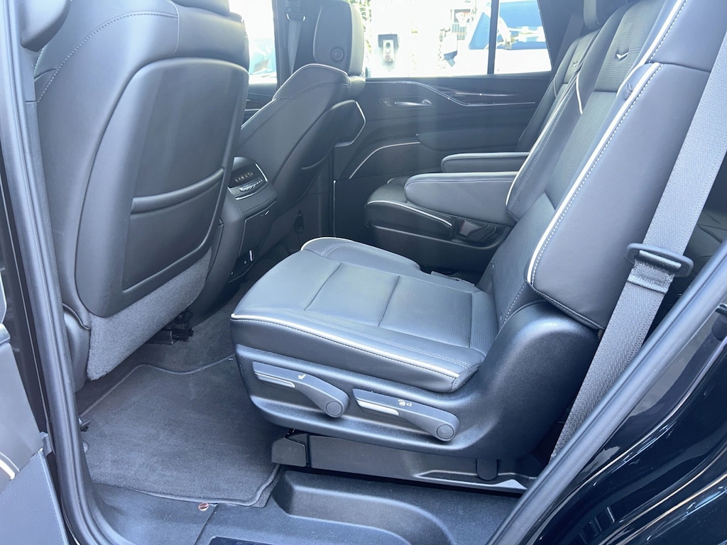 Used 2024 CADILLAC Escalade Premium Luxury SUV