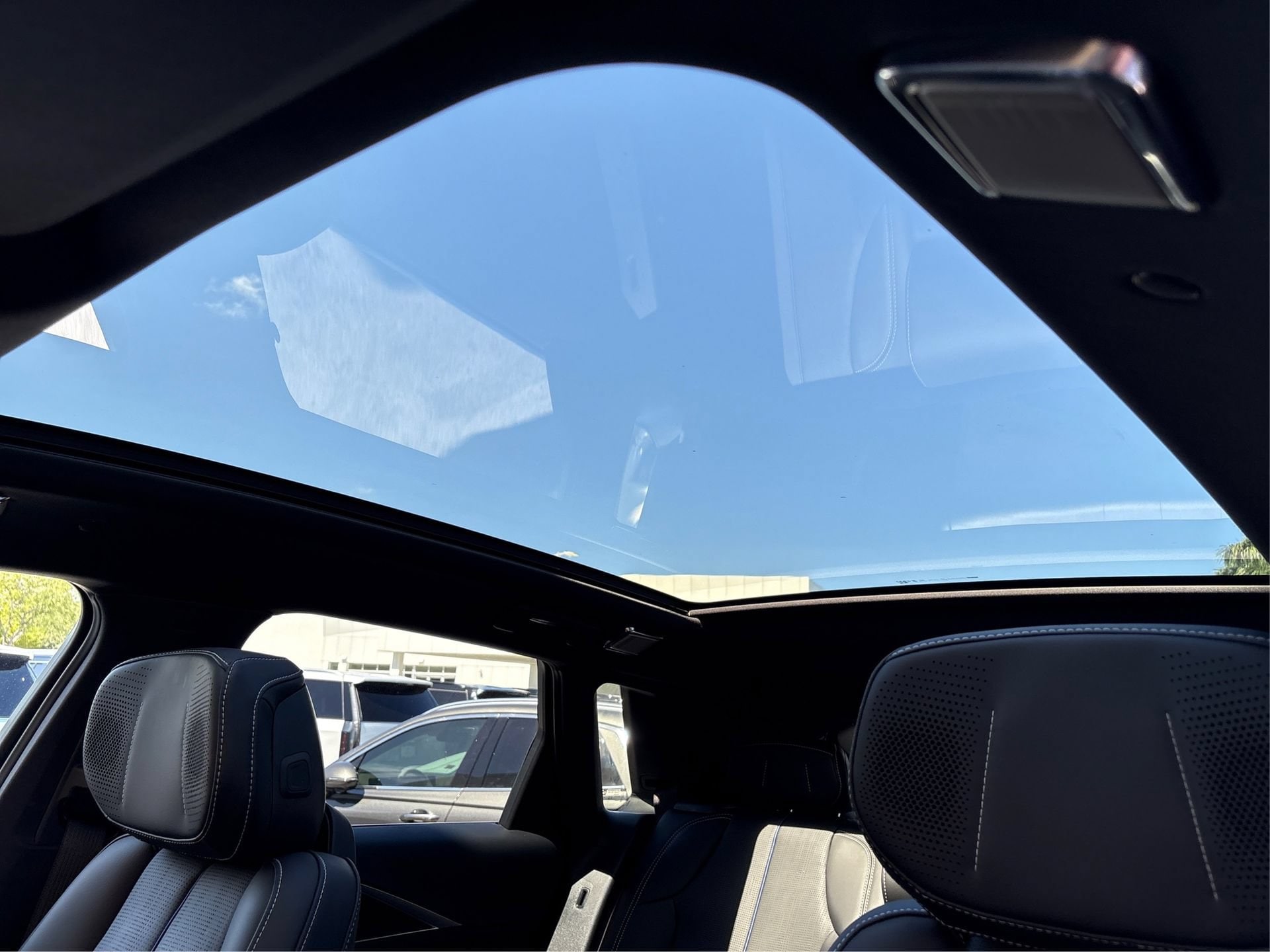 2026 Cadillac LYRIQ Premium Sport - Photo 31