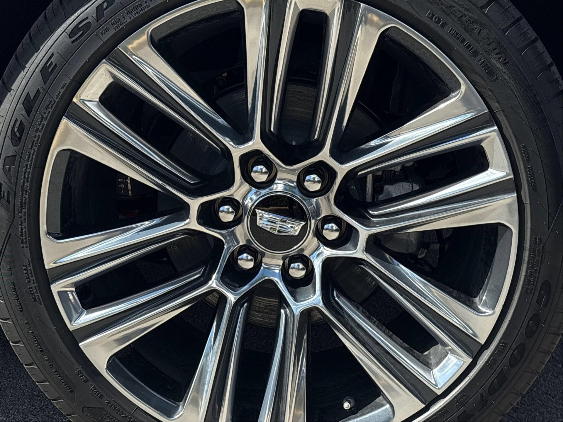 2026 Cadillac VISTIQ Platinum Sport - Photo 13
