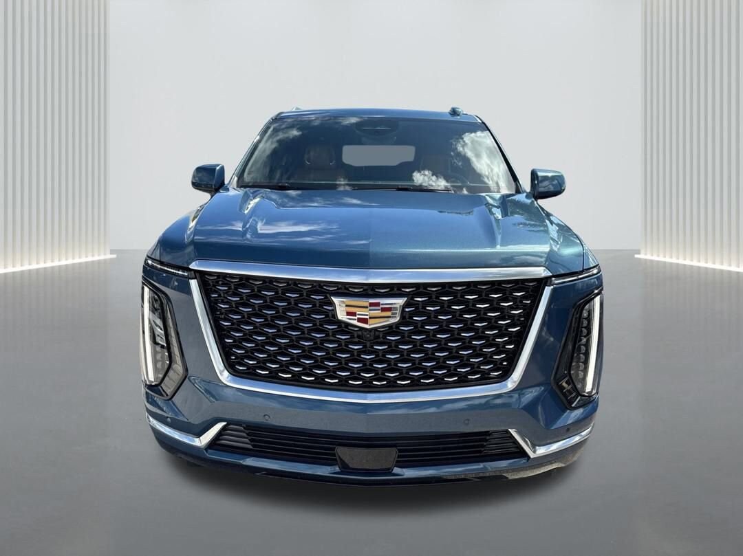2025 Cadillac Escalade ESV Premium Luxury photo 2