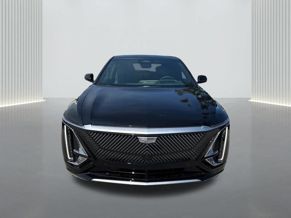 New 2026 CADILLAC LYRIQ Signature Luxury SUV