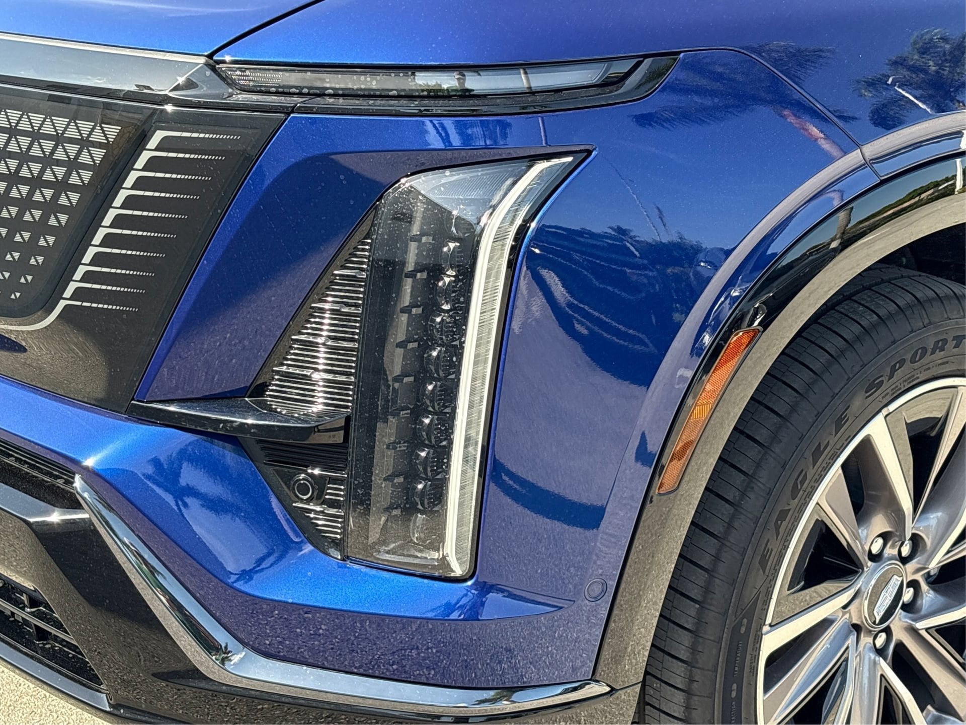2027 Cadillac VISTIQ Sport - Photo 14