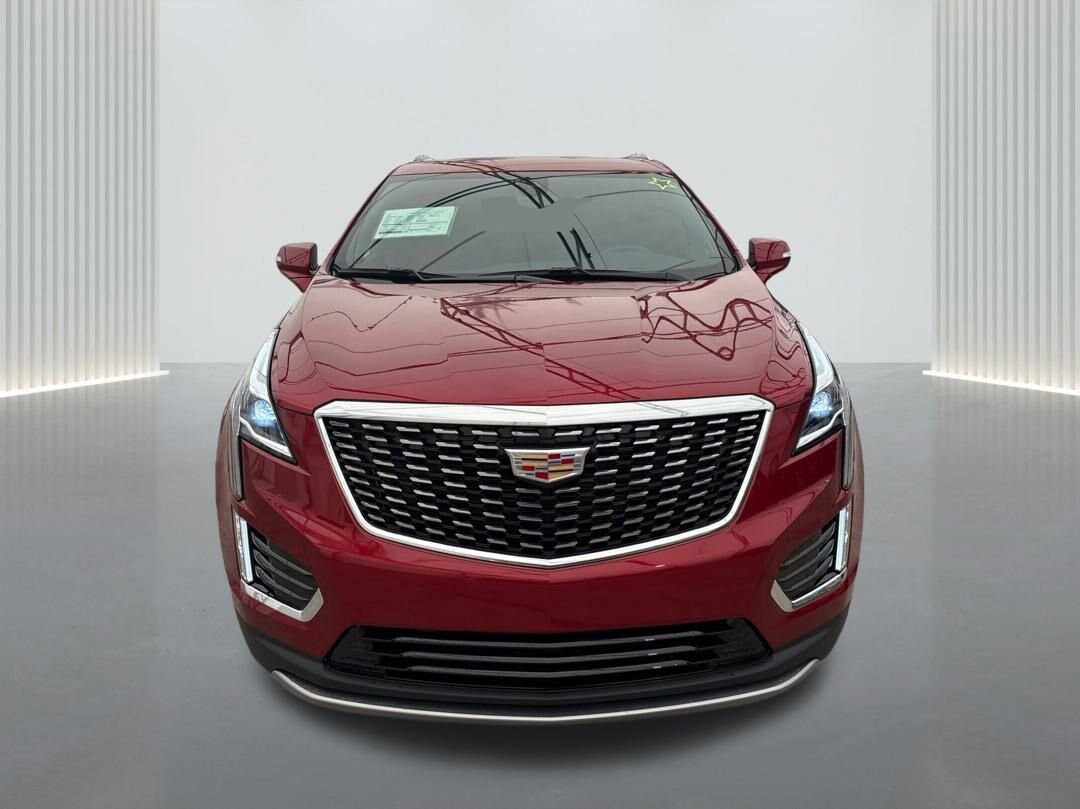 2025 Cadillac XT5 Premium Luxury photo 2