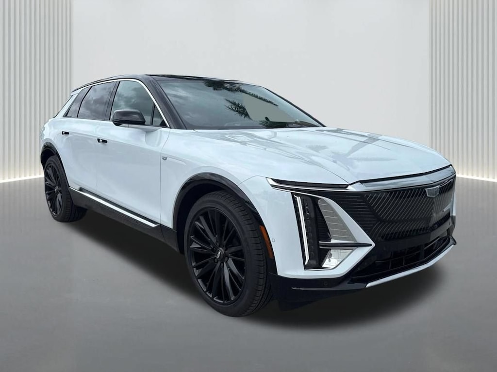 New 2026 CADILLAC LYRIQ Luxury SUV
