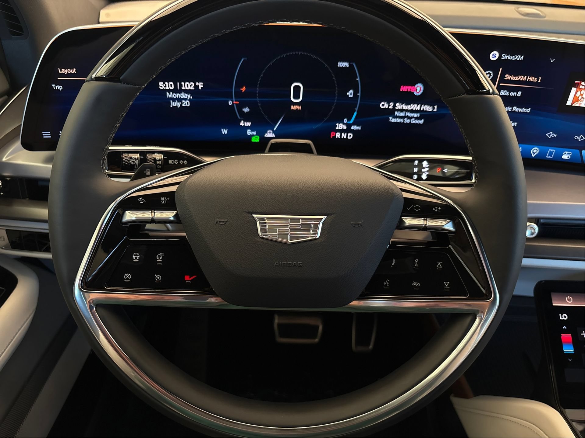 2027 Cadillac VISTIQ Sport - Photo 19
