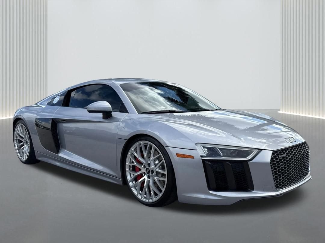 2017 Audi R8 Coupe V10 photo 3