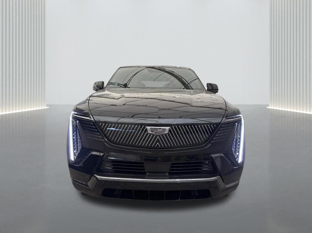 2025 Cadillac Escalade IQ Sport photo 2