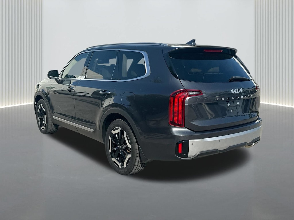 Used 2024 Kia Telluride S