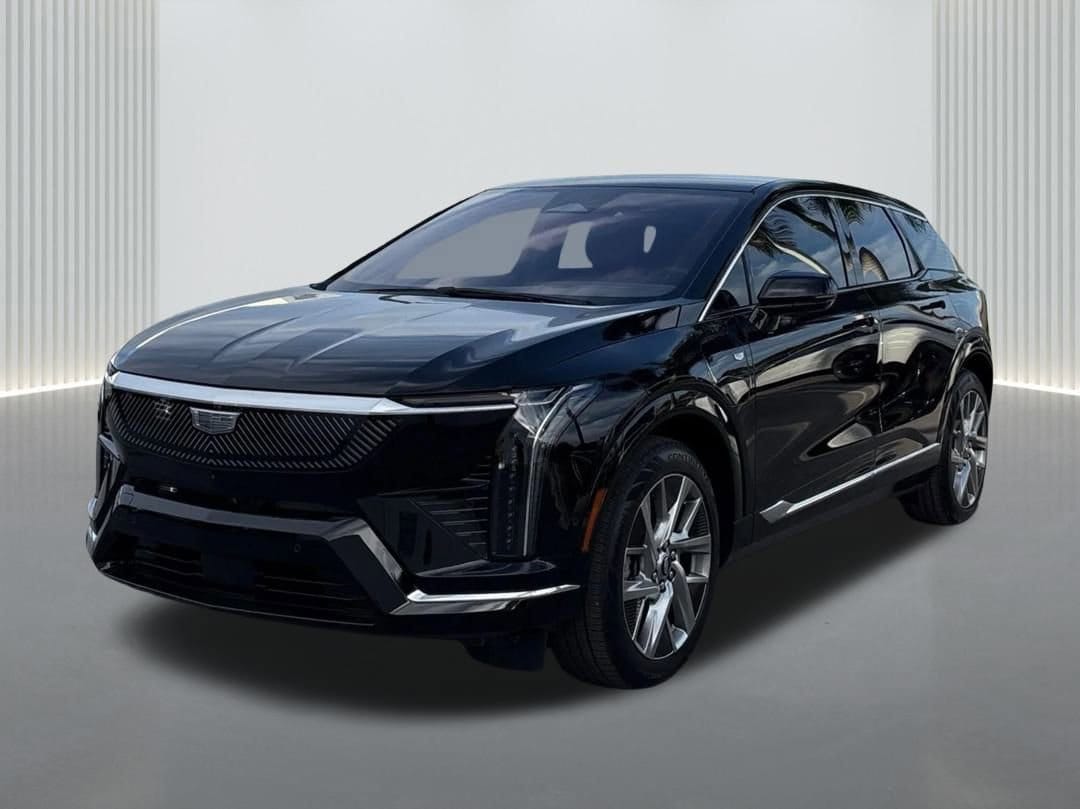 2025 Cadillac OPTIQ Luxury 2's photo