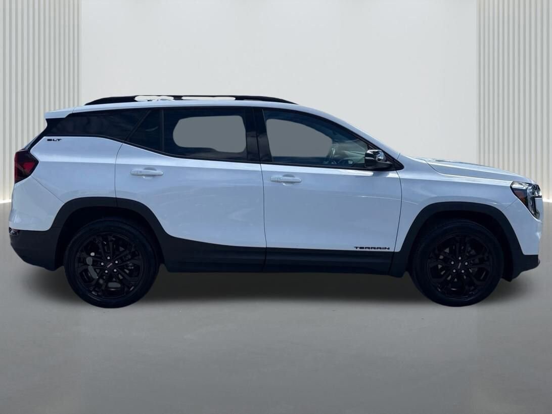 2022 Gmc Terrain SLT photo 3