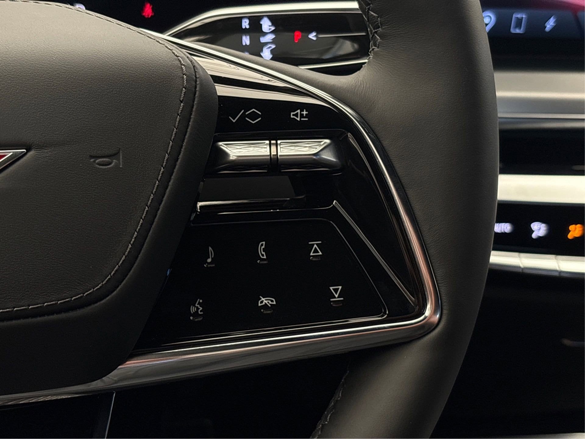 2026 Cadillac LYRIQ V - Photo 23