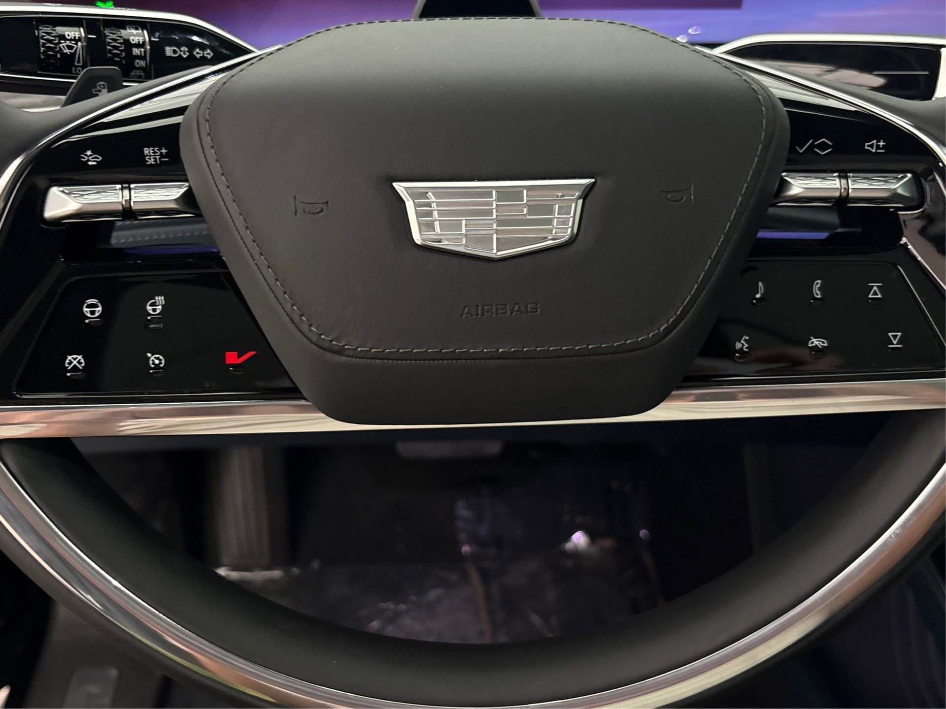 2025 Cadillac Escalade IQ Luxury 2 - Photo 18