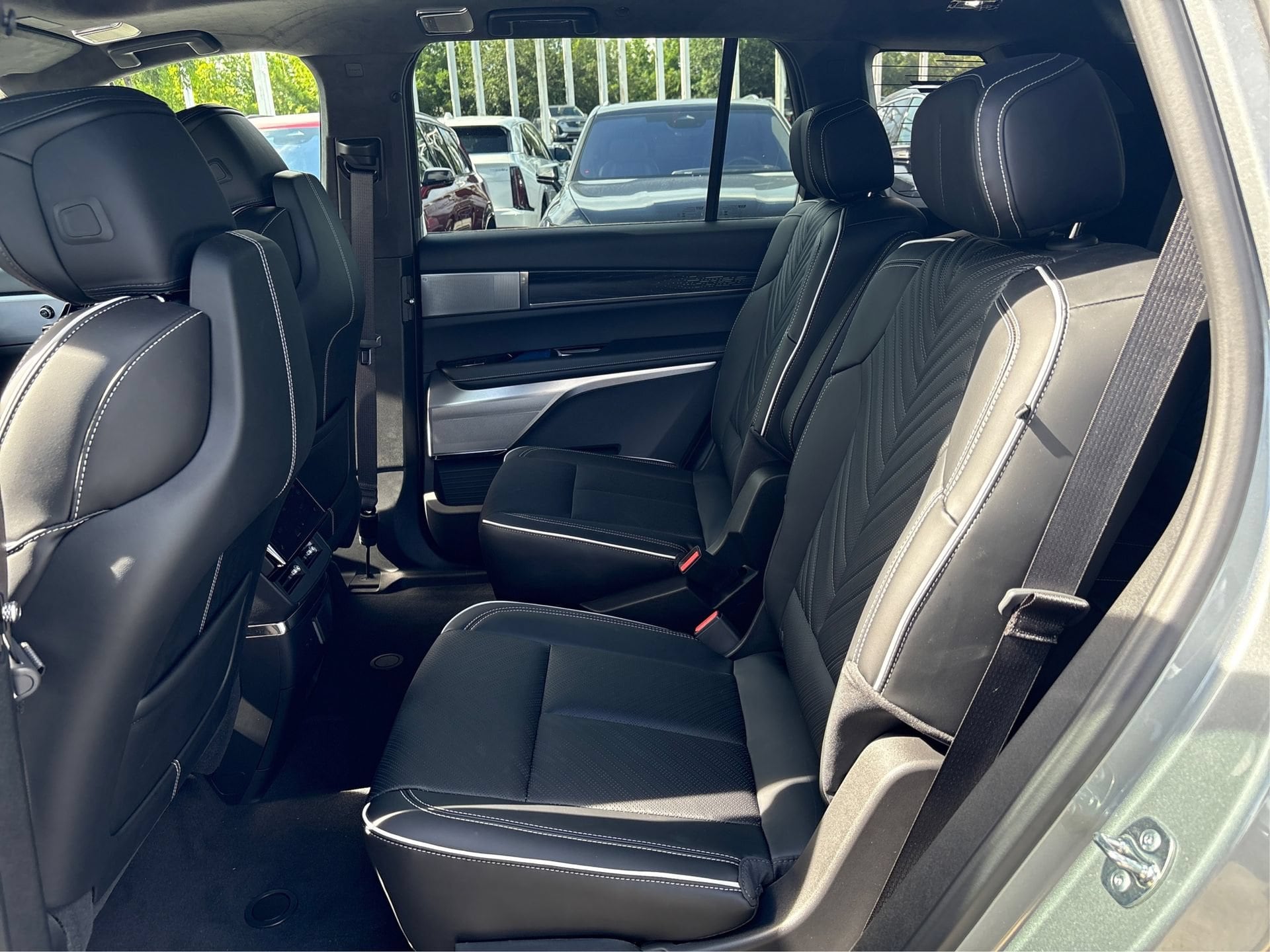 2026 Cadillac VISTIQ Platinum Sport - Photo 10