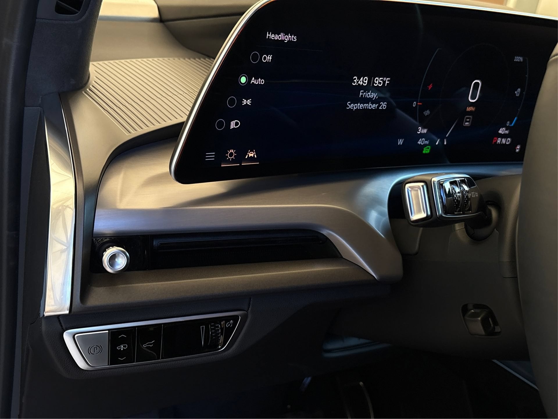 2026 Cadillac VISTIQ Platinum Sport - Photo 20