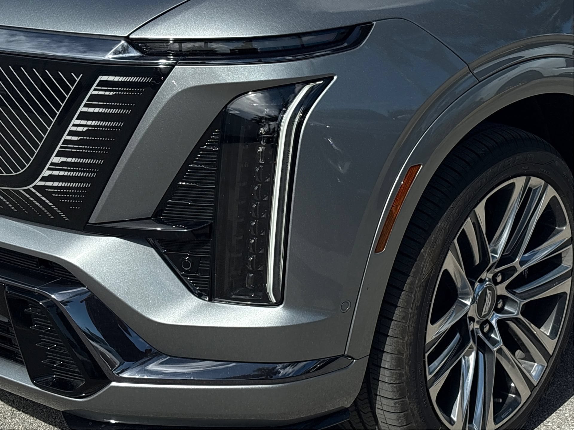 2026 Cadillac VISTIQ Platinum Sport - Photo 14