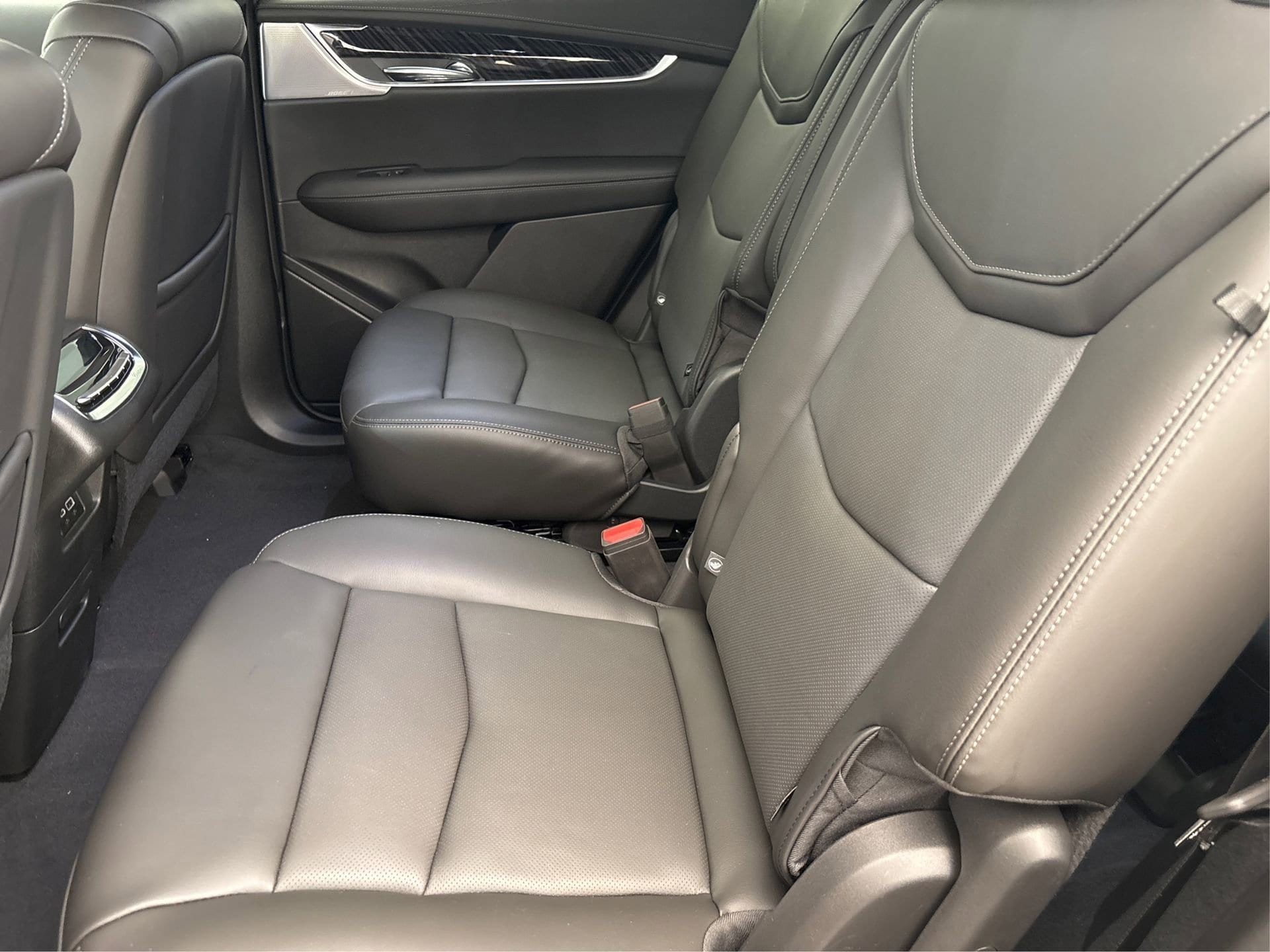 2025 Cadillac XT6 Premium Luxury - Photo 10