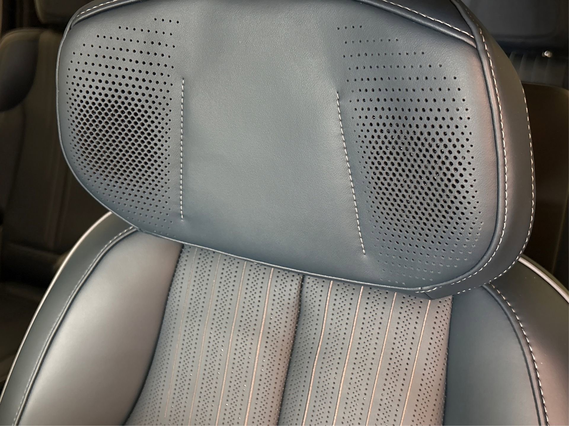 2025 Cadillac Escalade IQ Luxury 2 - Photo 31