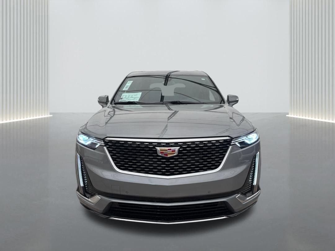2025 Cadillac XT6 Premium Luxury photo 2