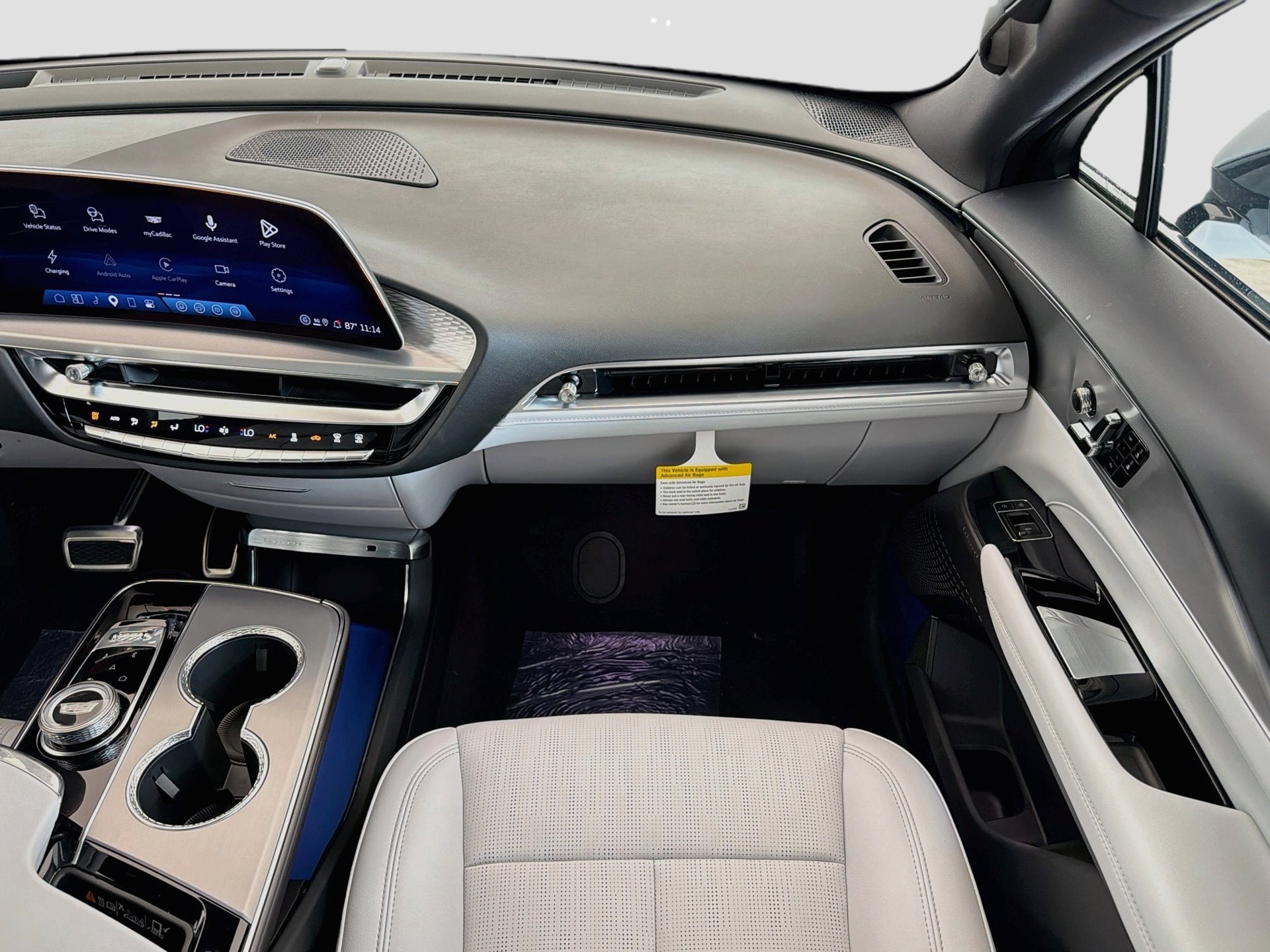 2027 Cadillac LYRIQ Sport - Photo 17