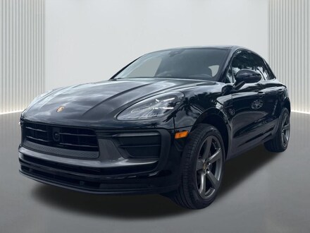 2023 Porsche Macan T
