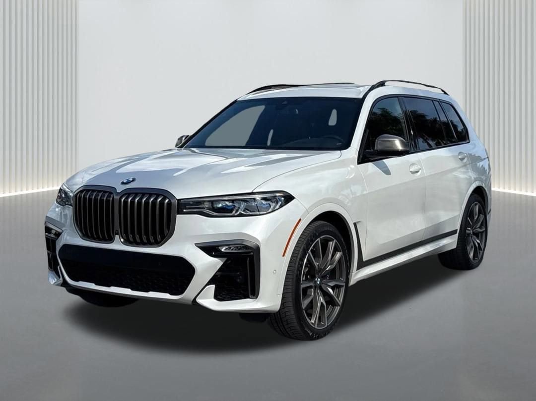 2022 BMW X7 M50i's photo