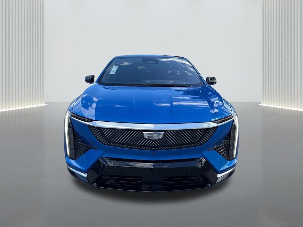 New 2026 CADILLAC OPTIQ Luxury SUV