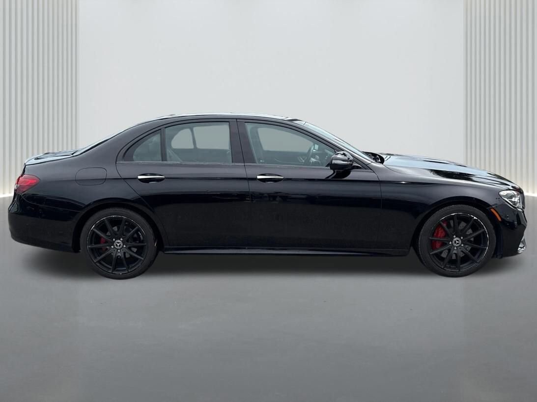 2022 Mercedes Benz E 350 photo 4