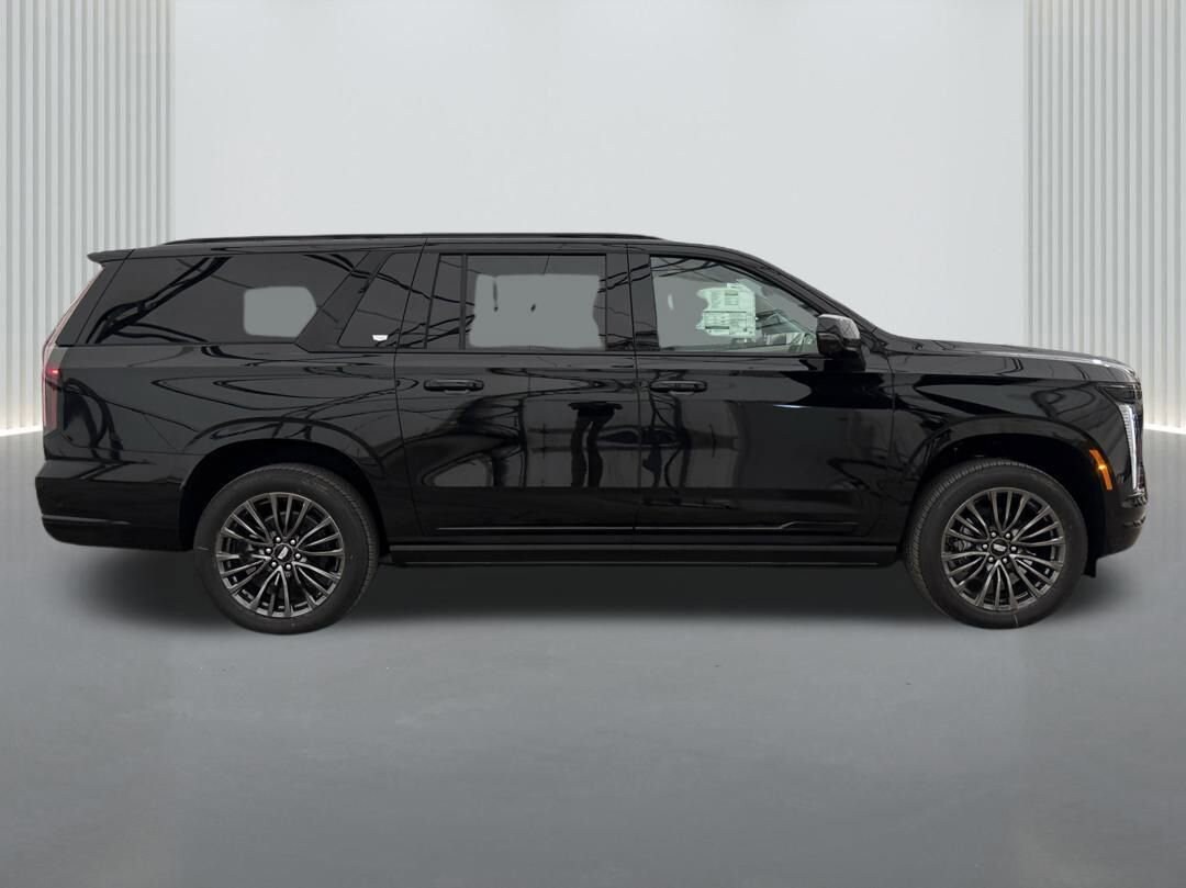 2025 Cadillac Escalade ESV Sport Platinum photo 3