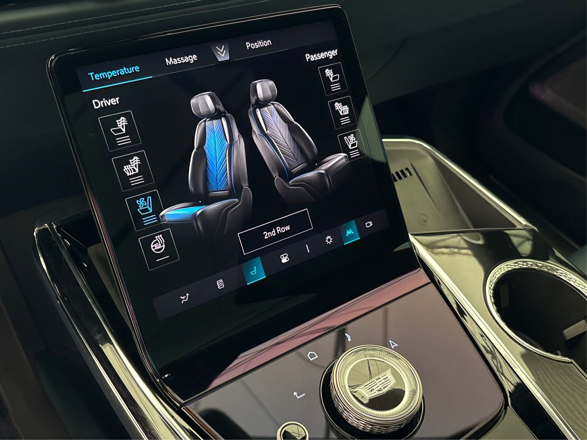 2025 Cadillac Escalade IQ Luxury 2 - Photo 33