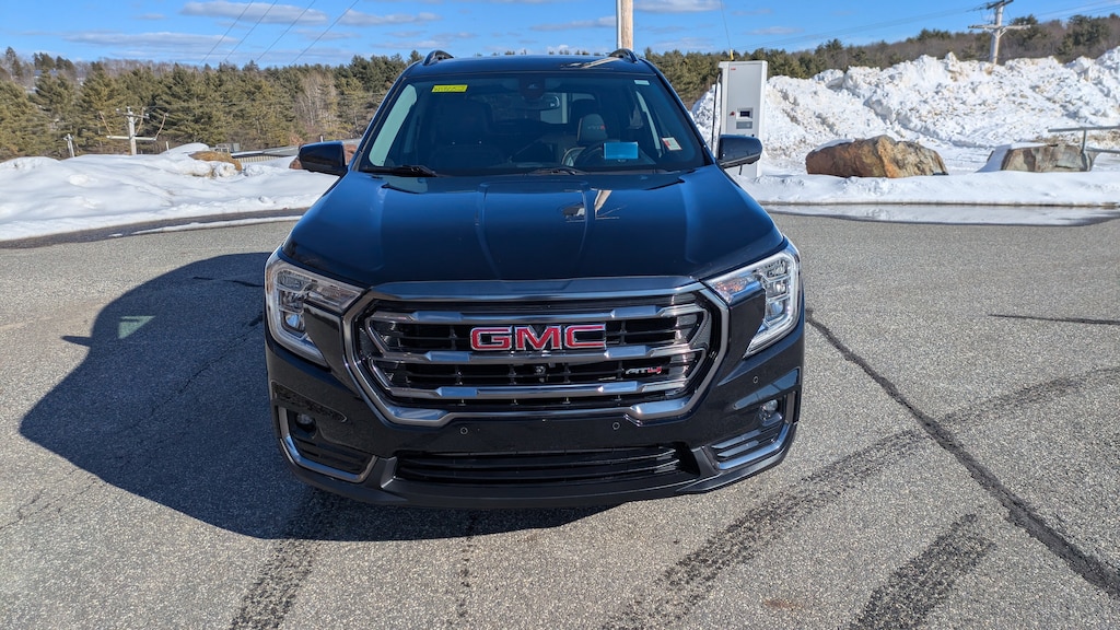 Used 2022 GMC Terrain AT4 SUV