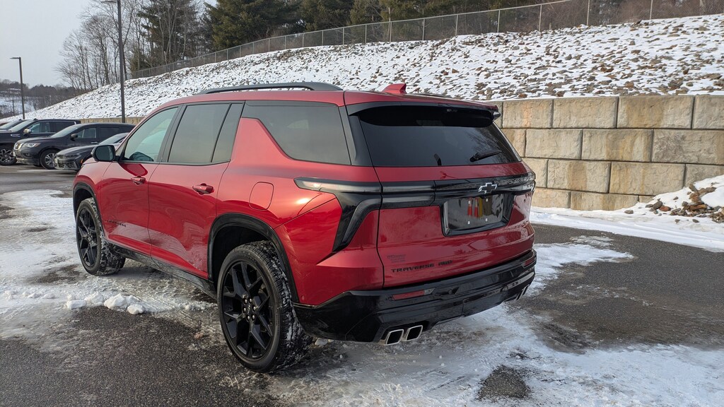 Used 2024 Chevrolet Traverse RS SUV