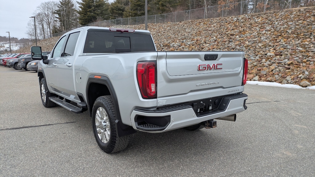 Used 2022 GMC Sierra 2500 HD Denali Truck