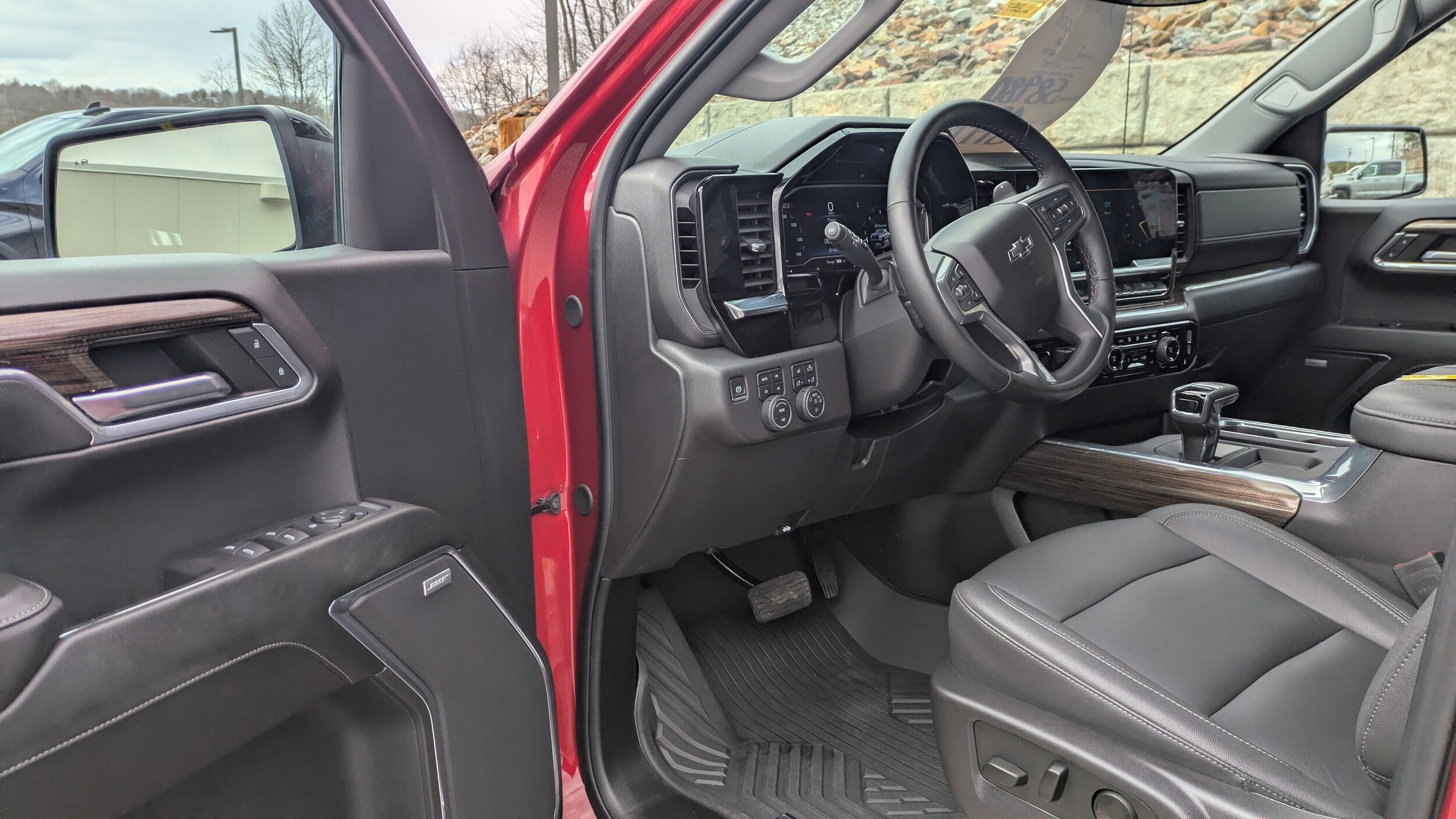 2024 Chevrolet Silverado 1500 LT Trail Boss - Photo 13