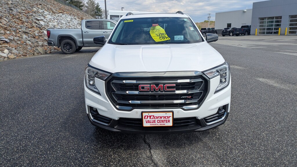 Used 2023 GMC Terrain AT4 SUV