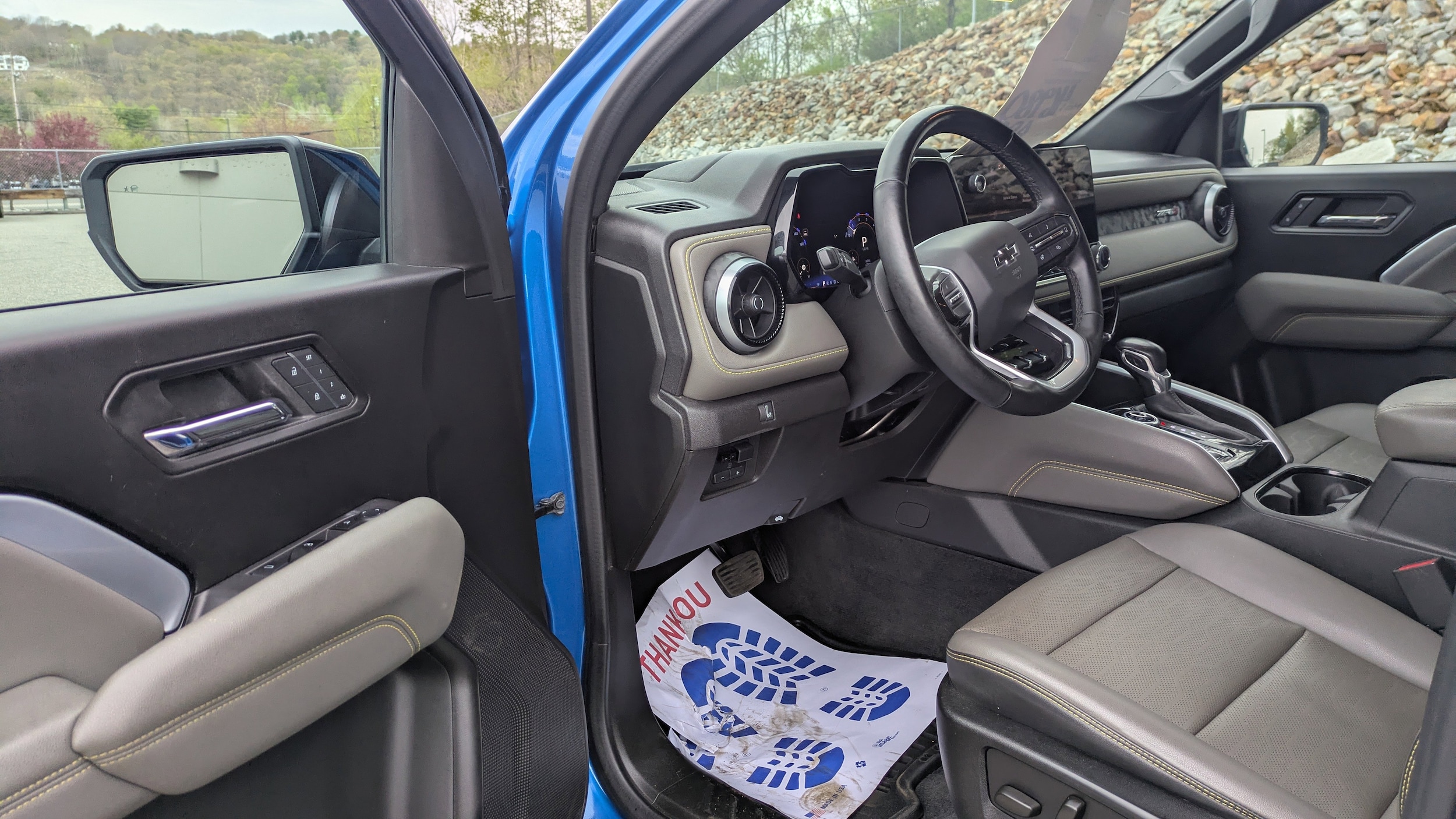 2024 Chevrolet Colorado ZR2 - Photo 9
