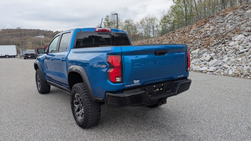 Used 2024 Chevrolet Colorado ZR2 Truck