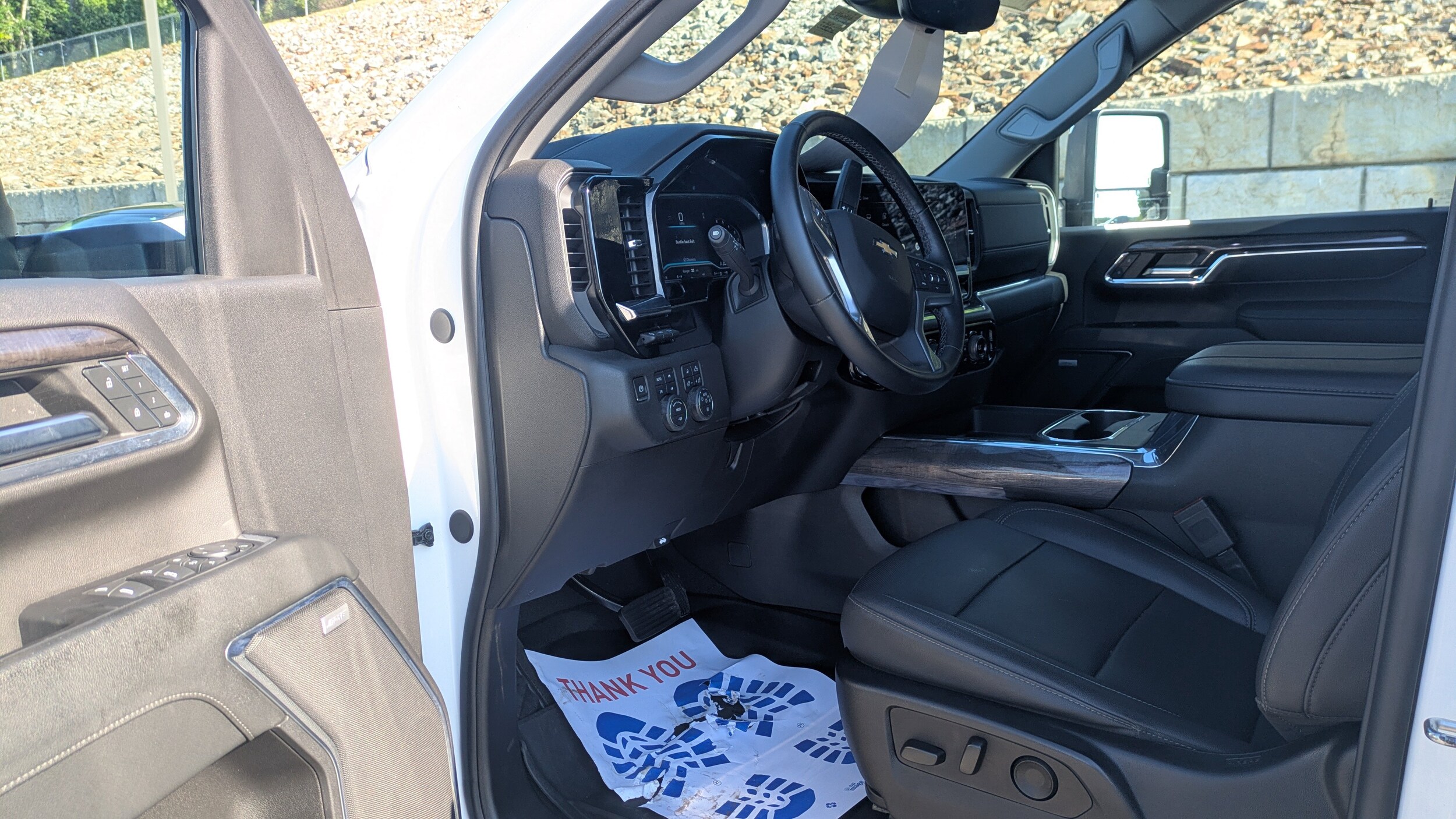 2024 Chevrolet Silverado 2500HD LTZ - Photo 13