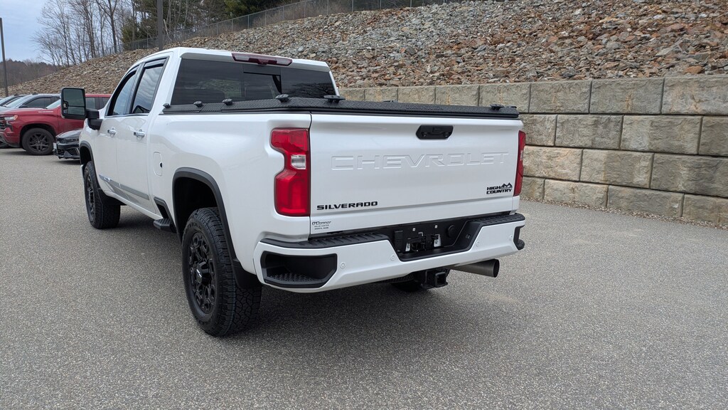 Used 2024 Chevrolet Silverado 2500 HD High Country Truck