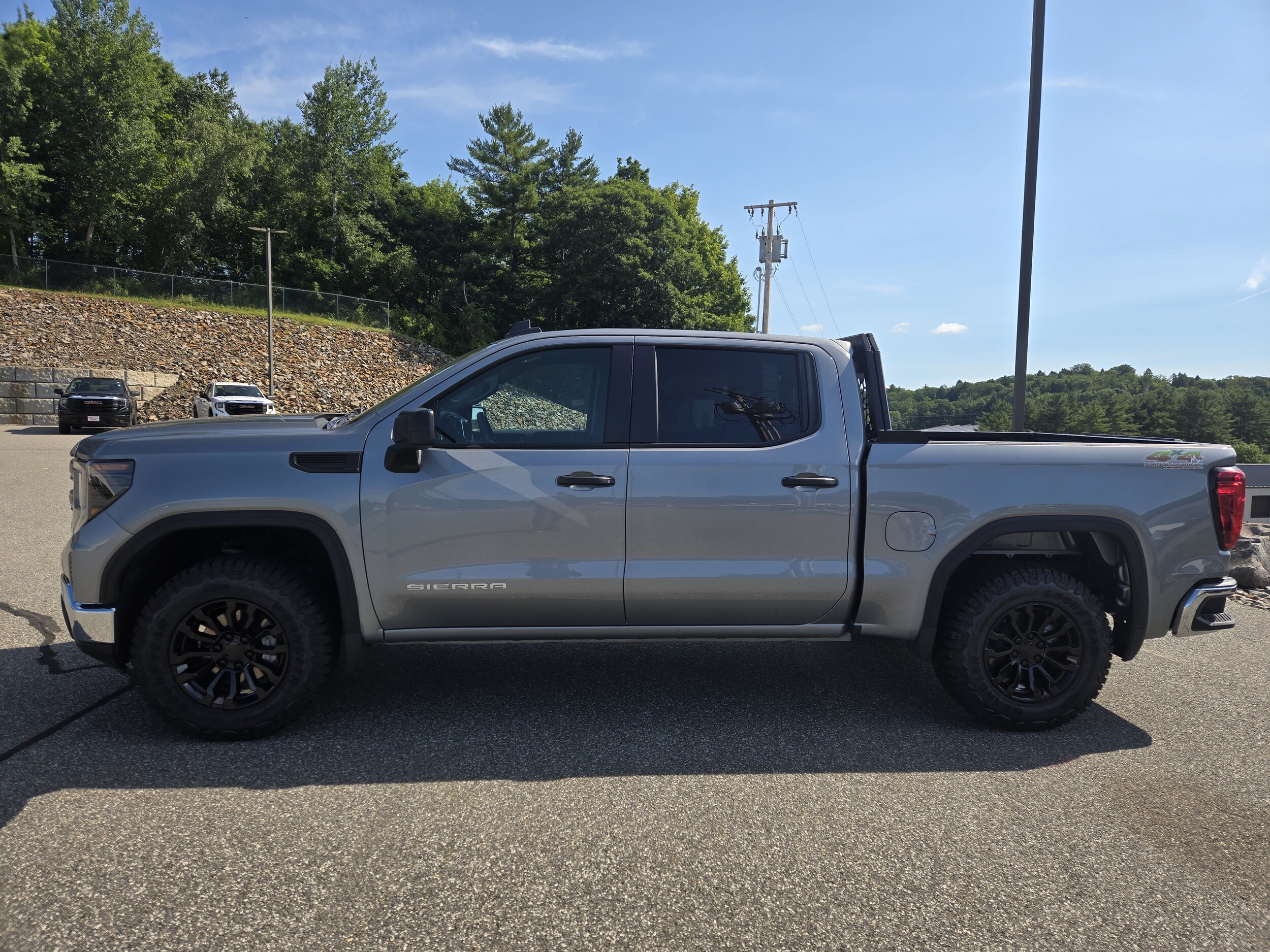 2026 GMC Sierra 1500 Pro - Photo 4