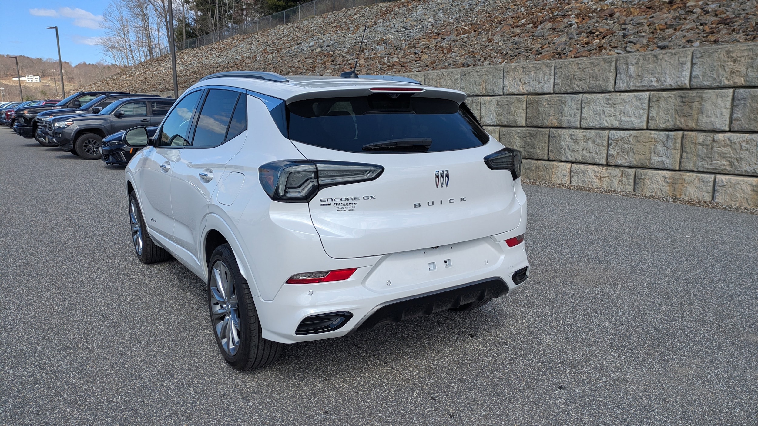 2025 Buick Encore GX Avenir - Photo 4