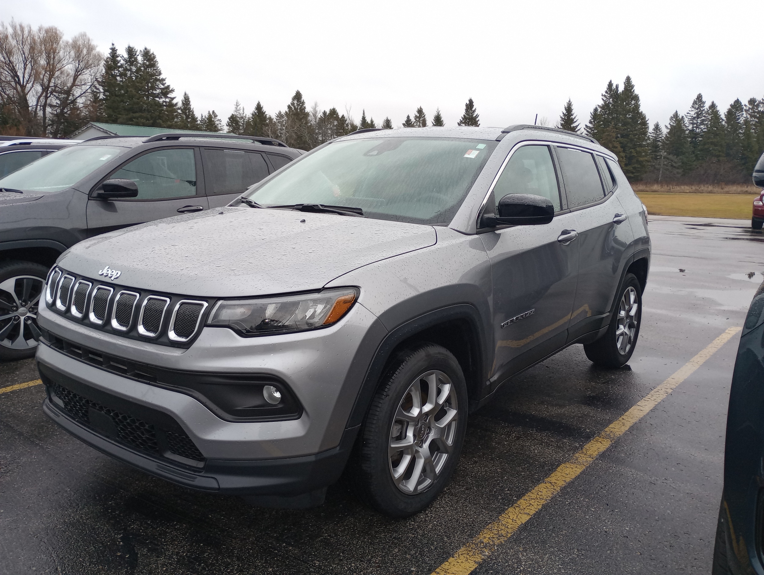 2022 Jeep Compass Latitude Lux's photo
