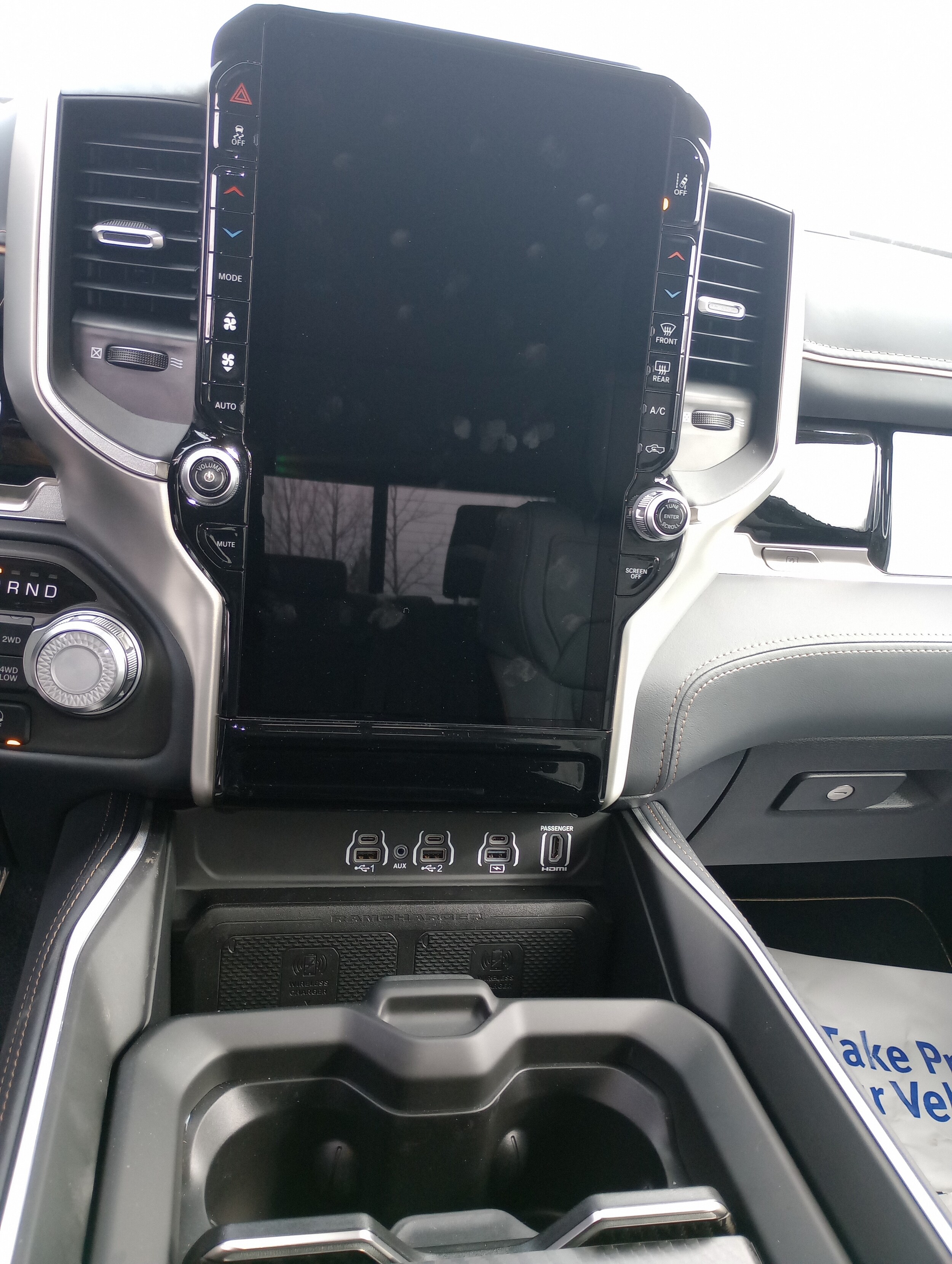 2025 Ram 1500 photo 4