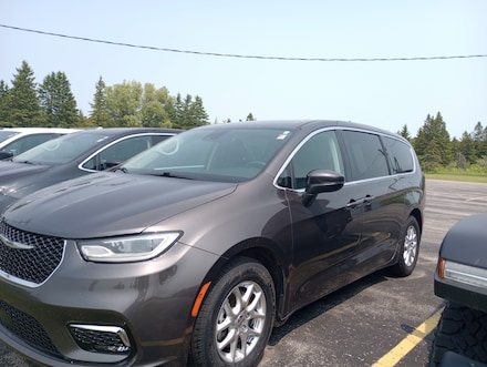 2023 Chrysler Pacifica Touring L Touring L FWD