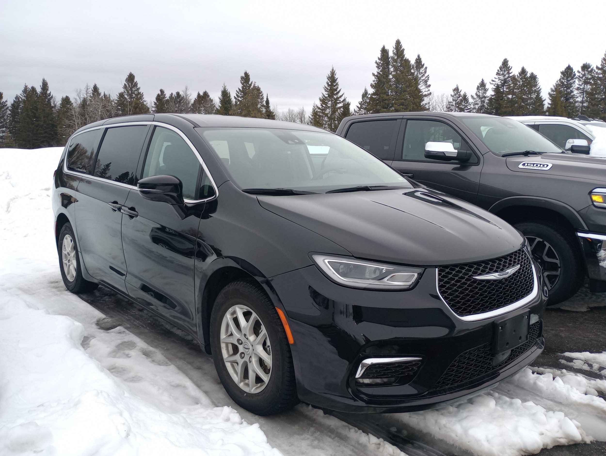 2024 Chrysler Pacifica Touring L