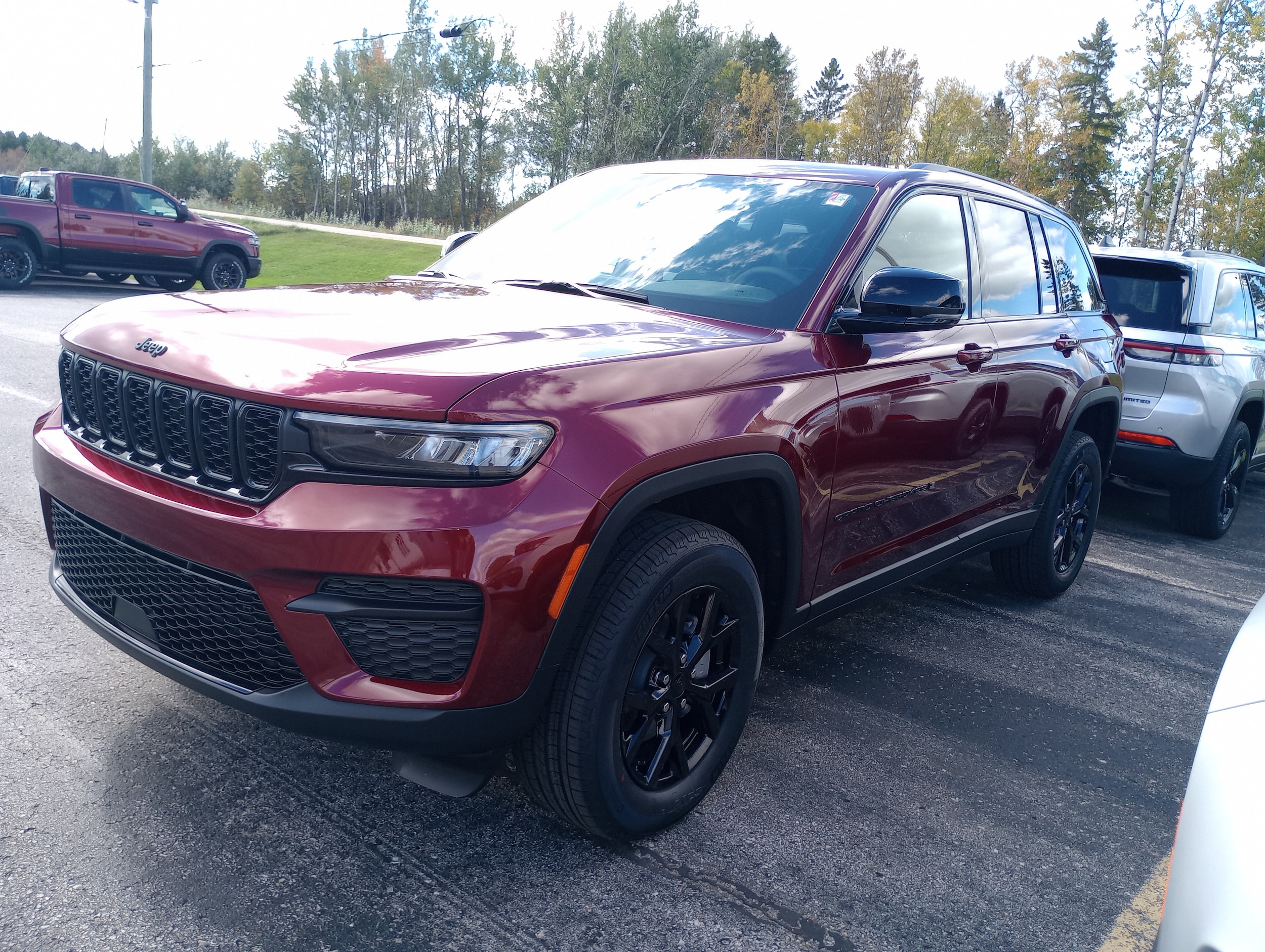 2025 Jeep Grand Cherokee Altitude's photo