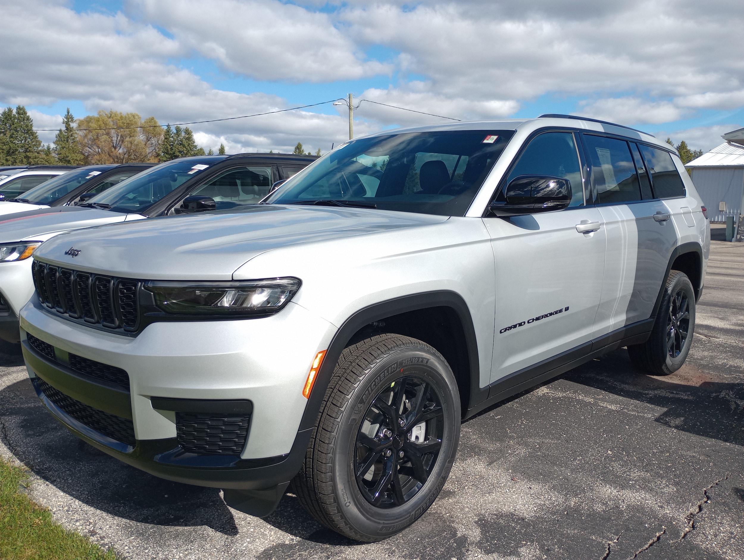 2025 Jeep Grand Cherokee L Altitude's photo
