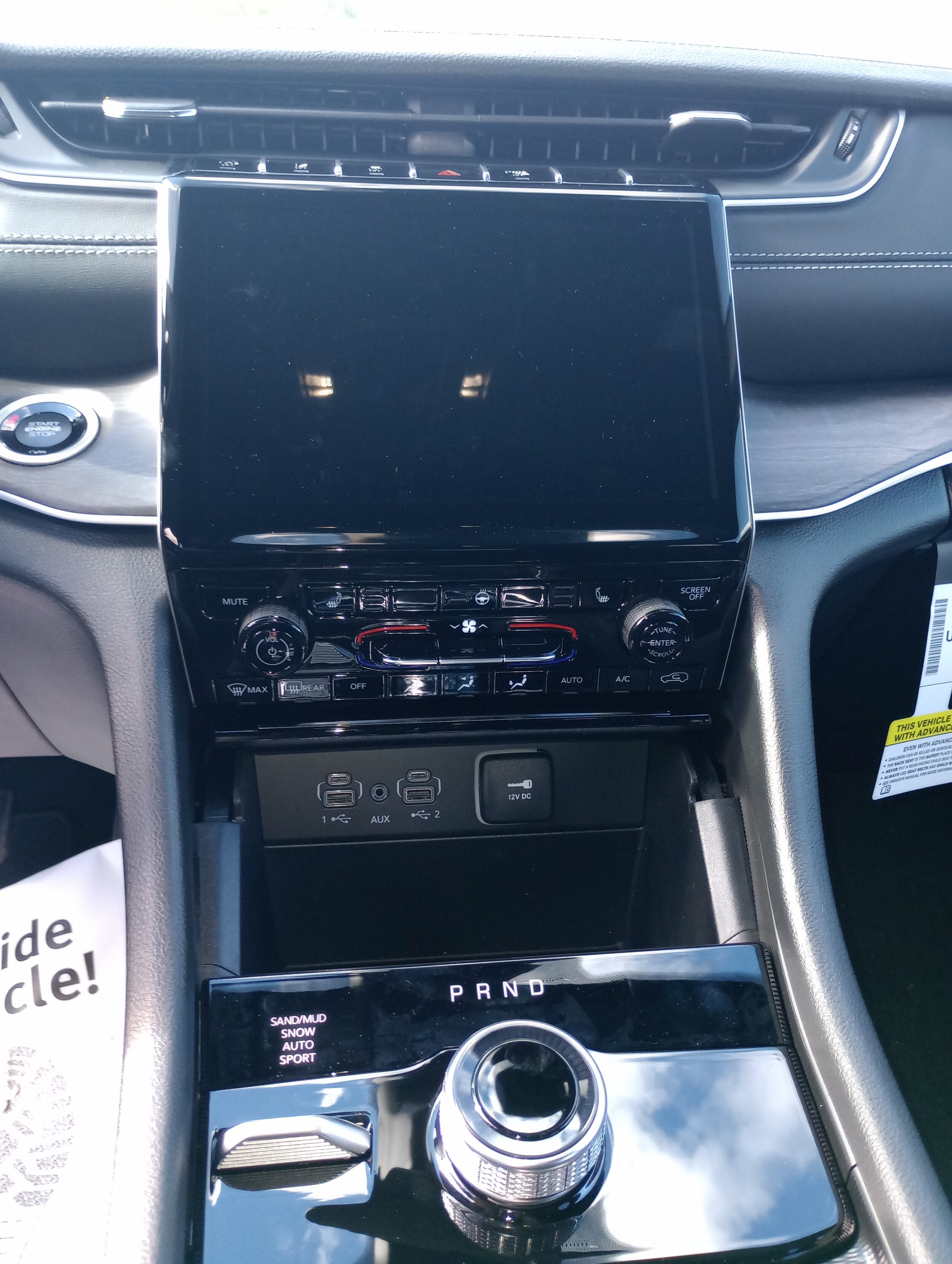 2025 Jeep Grand Cherokee Limited photo 4