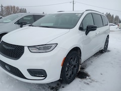 2026 Chrysler Pacifica LIMITED AWD Passenger Van