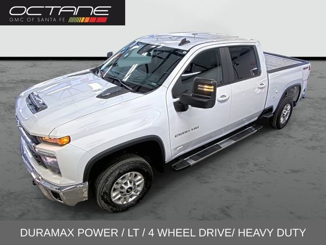 2025 Chevrolet Silverado HD LT 4WD Crew Cab Standard Box's photo