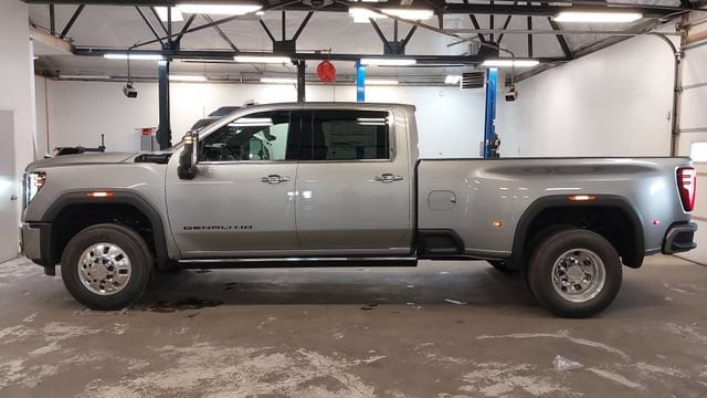 2026 GMC Sierra 3500HD Denali Ultimate - Photo 38
